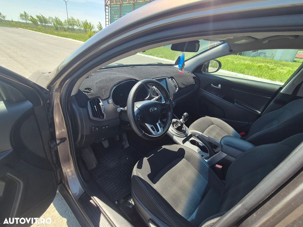 Kia Sportage 1.6 GSL MT 4x2 CLASSIC - 9