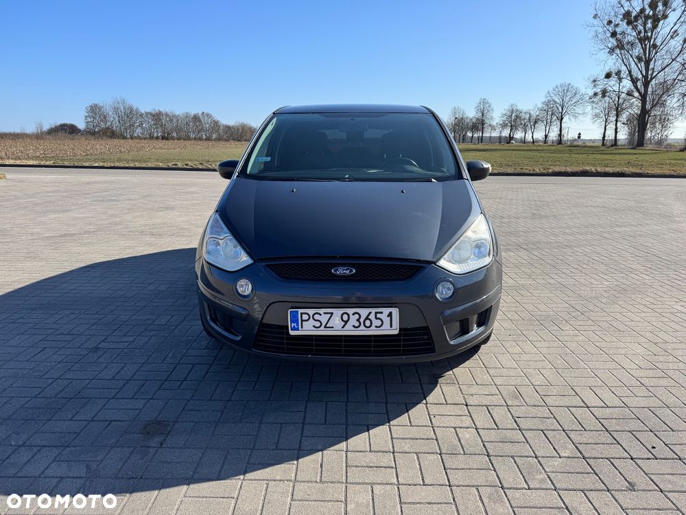 Ford S-Max - 10