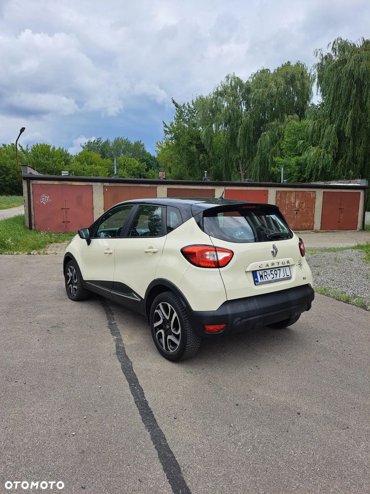 Renault Captur 0.9 Energy TCe Helly Hansen - 4