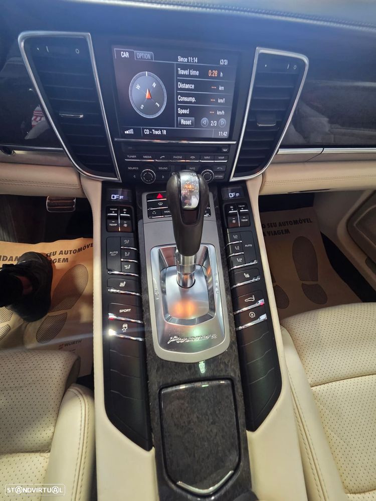 Porsche Panamera Platinum Edition - 9