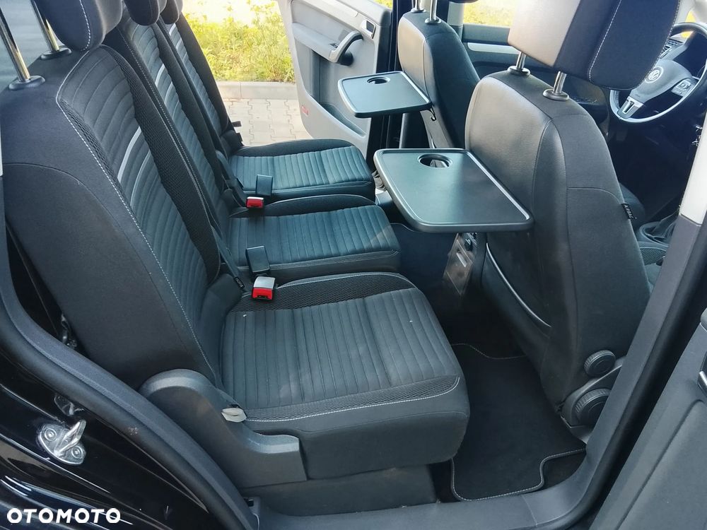 Volkswagen Touran - 9