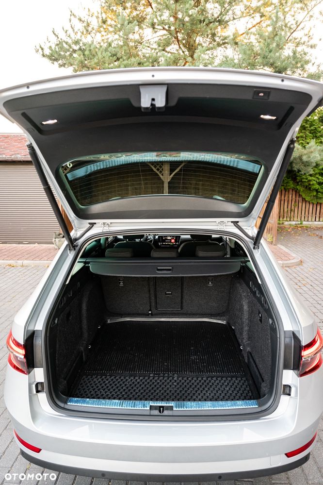 Skoda Superb 1.5 TSI Style DSG - 20