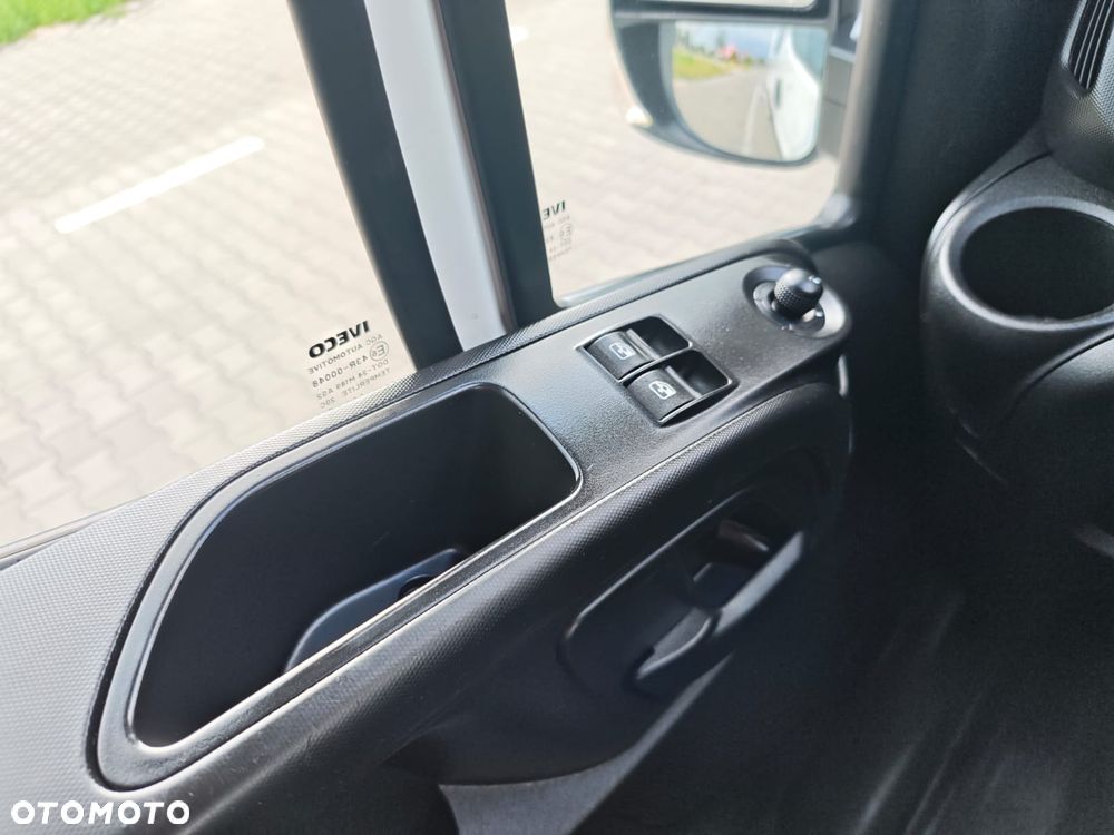 Iveco 35S18 L3H2 3.0 180KM 6-CIO OSOBOWY - 27
