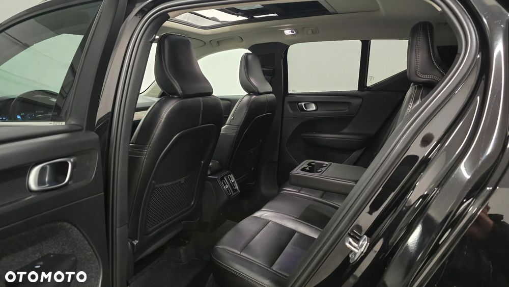 Volvo XC 40 D4 AWD Inscription - 5