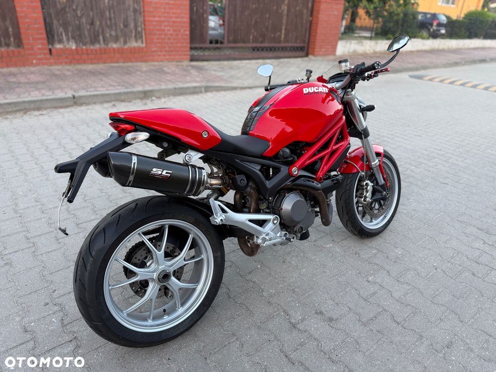 Ducati Monster - 13