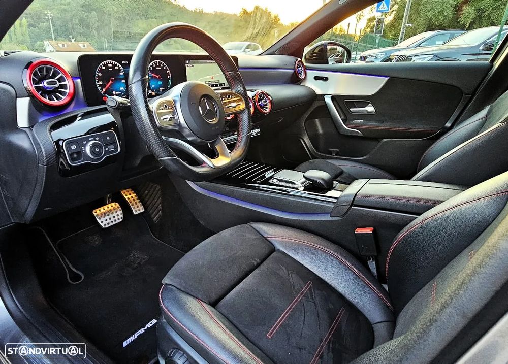 Mercedes-Benz A 250 Limousine e 8G-DCT AMG Line - 19
