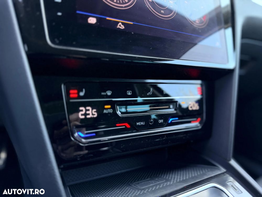 Volkswagen Passat Alltrack 2.0 TDI SCR DSG 4Motion - 15