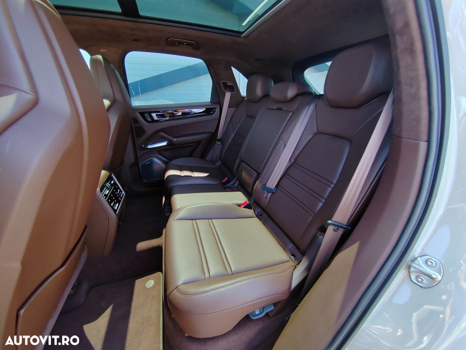 Porsche Cayenne Turbo E-Hybrid Tiptronic S - 14