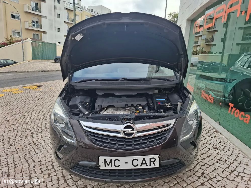 Opel Zafira 2.0 CDTi Cosmo - 51