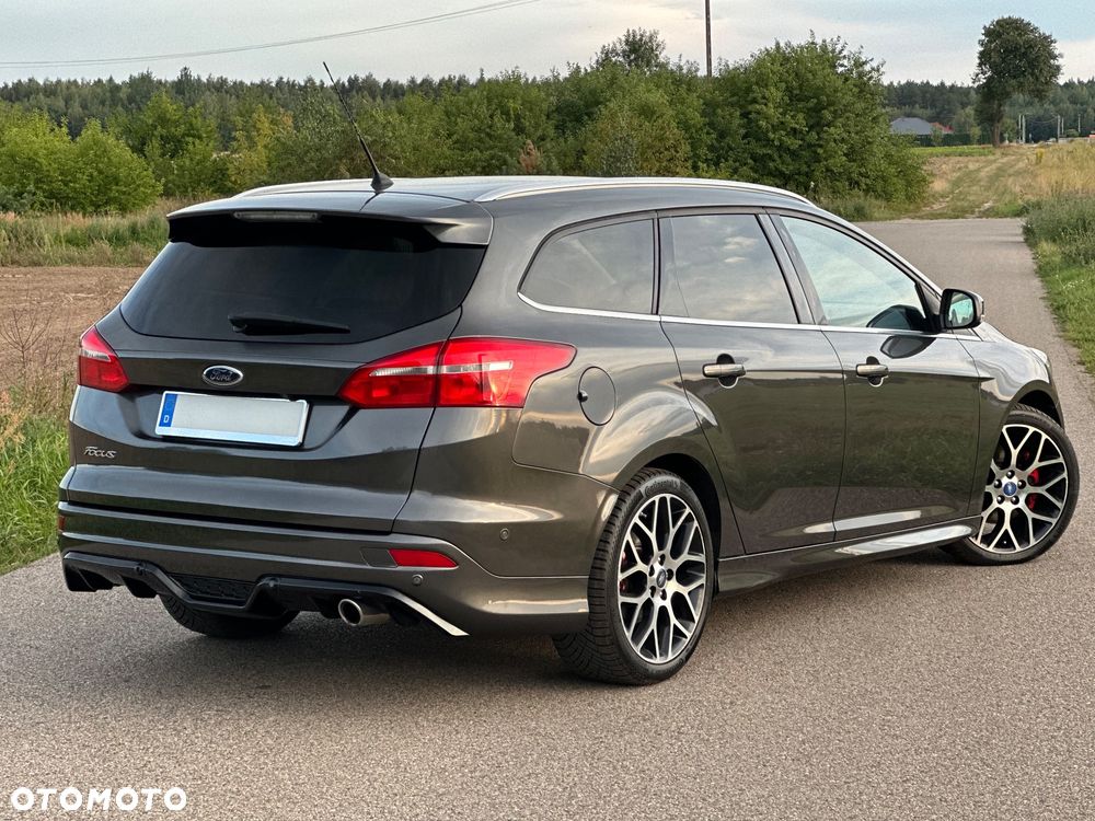 Ford Focus - 15