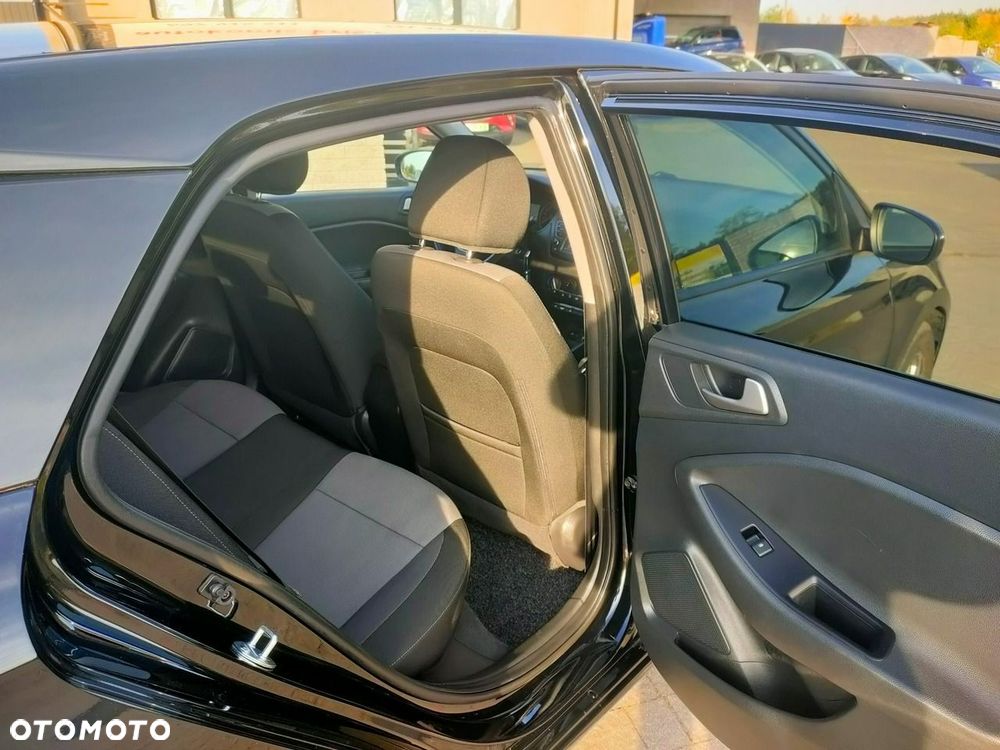 Hyundai i20 - 16