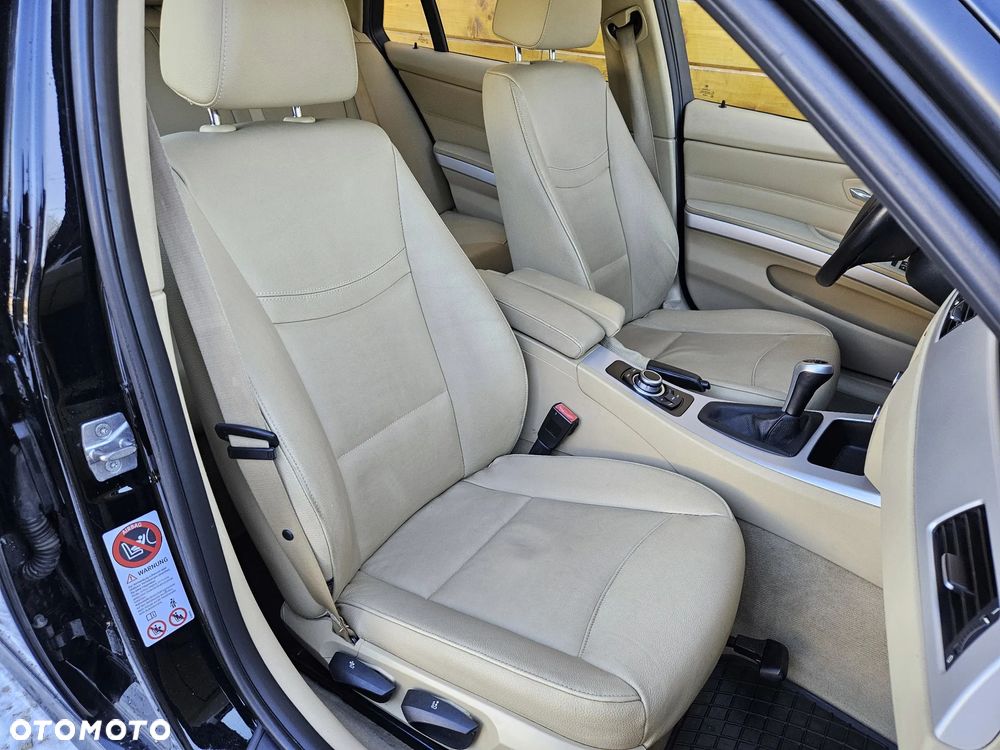 BMW Seria 3 - 21
