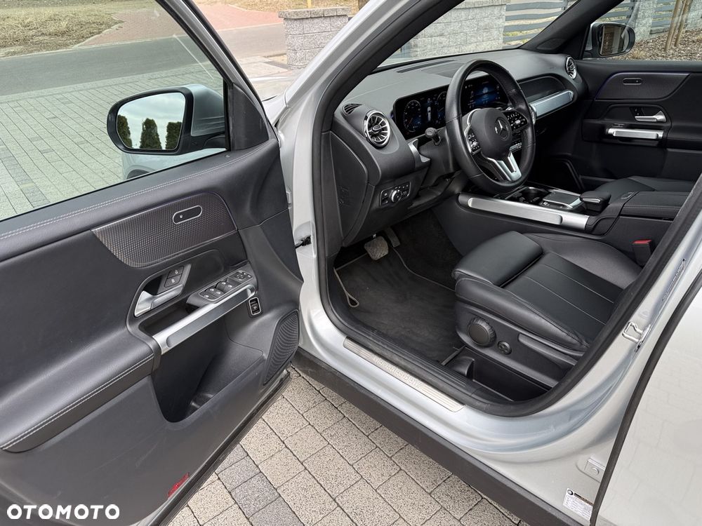 Mercedes-Benz GLB 250 8G-DCT Progressive - 17