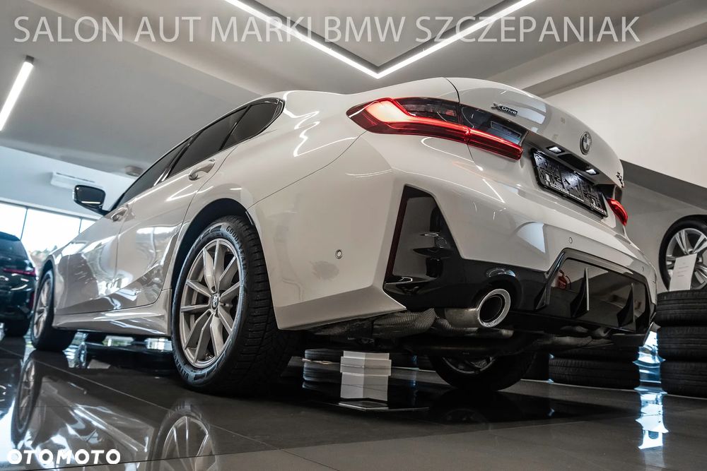 BMW Seria 3 320d xDrive M Sport - 12