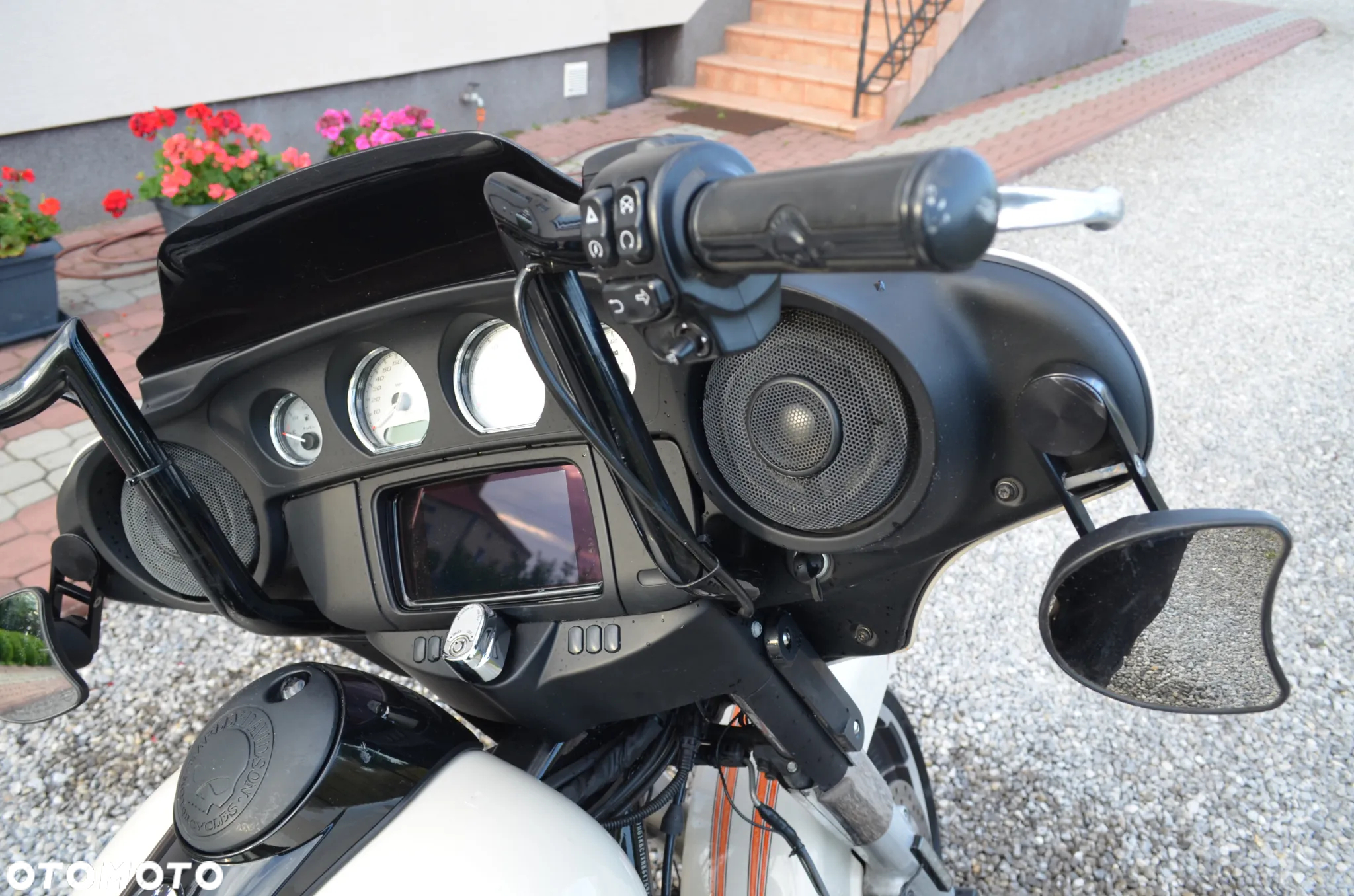 Harley-Davidson Touring Street Glide - 20
