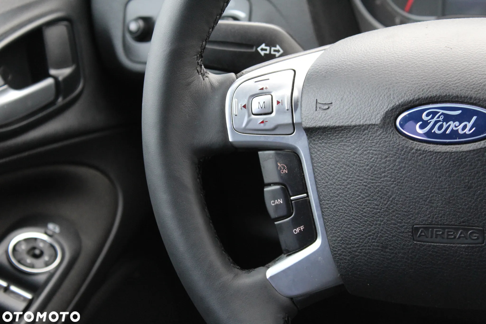 Ford S-Max 2.2 TDCi Titanium - 21