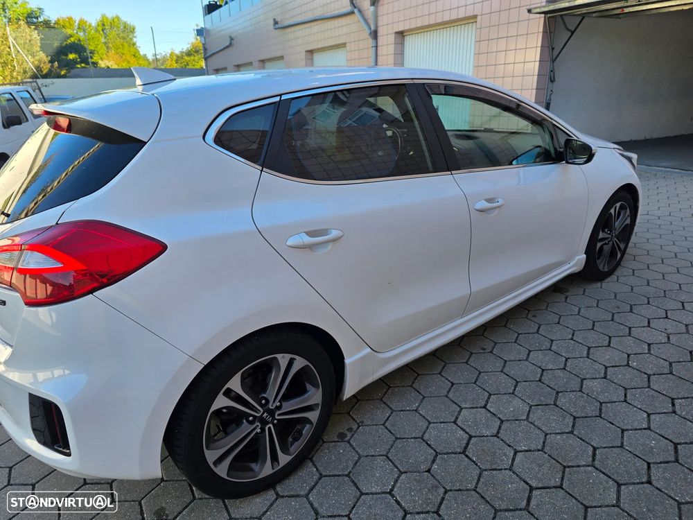 Kia Ceed 1.6 CRDi GT Line - 3