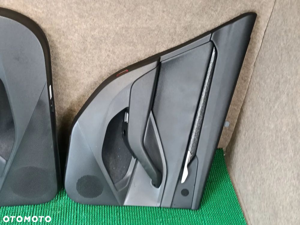 SKODA SUPERB KOM od 2024r Fotele Kanapy - 17