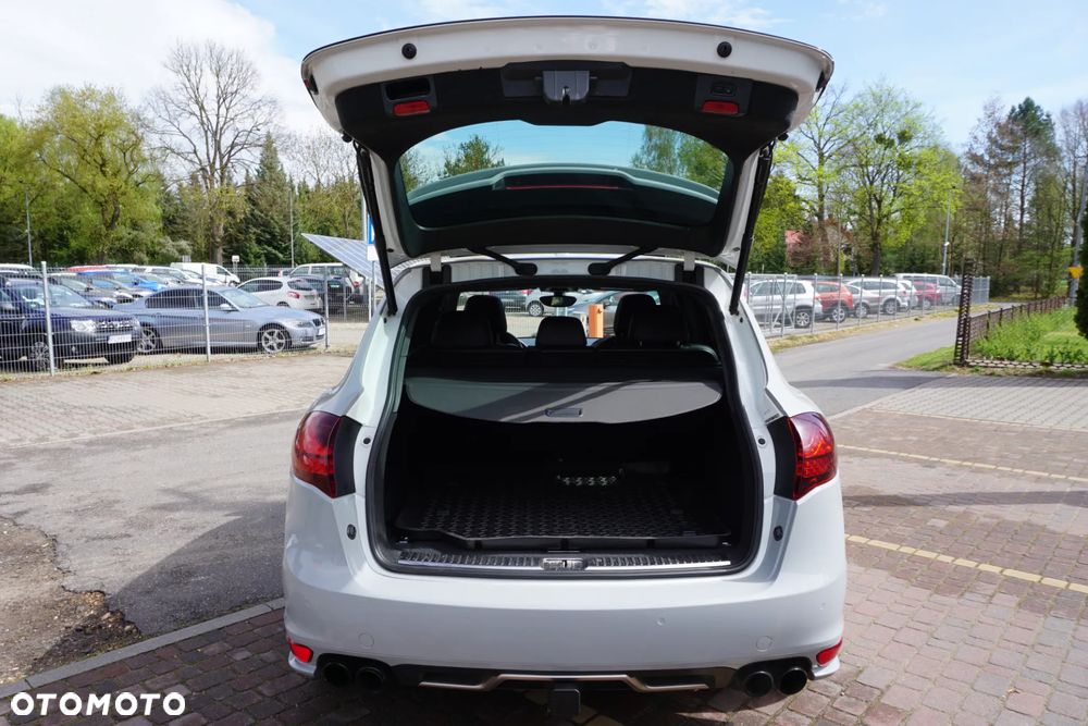 Porsche Cayenne GTS - 6