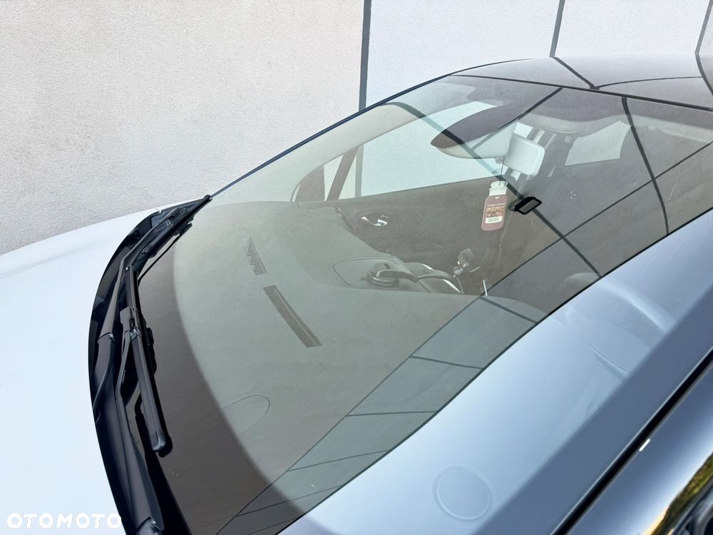 Renault Captur - 23