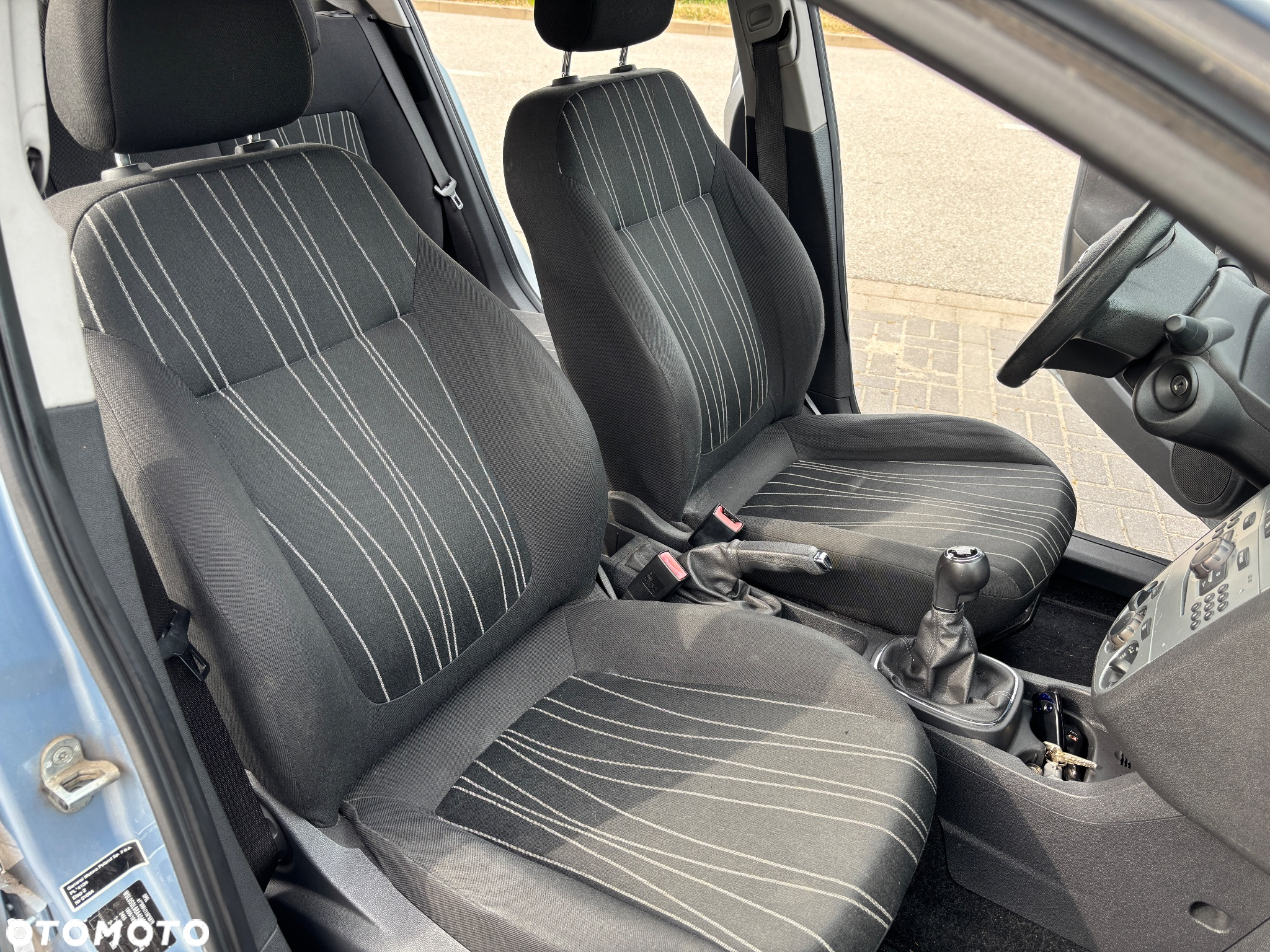 Opel Corsa 1.2 16V Enjoy - 16