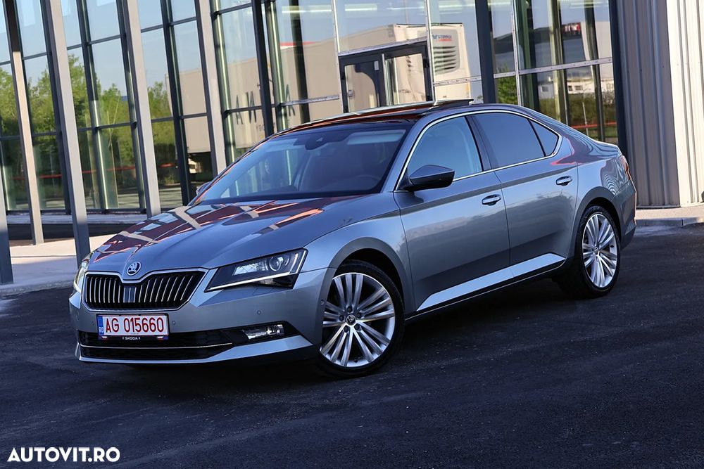 Skoda Superb 2.0 TDI Premium Edition - 4