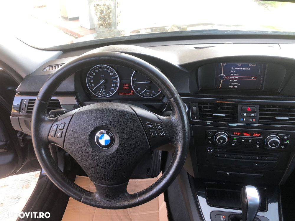 BMW Seria 3 320d DPF Aut. - 11