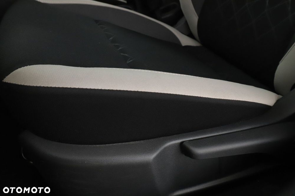 Nissan Micra - 16