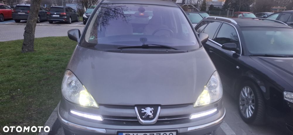 Peugeot 807 2.0 HDi Premium - 19