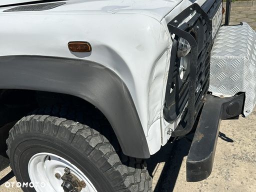 Land Rover Defender - 11