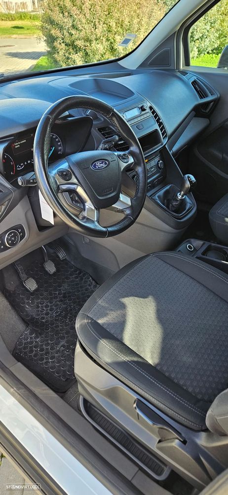 Ford Transit Connect - 15