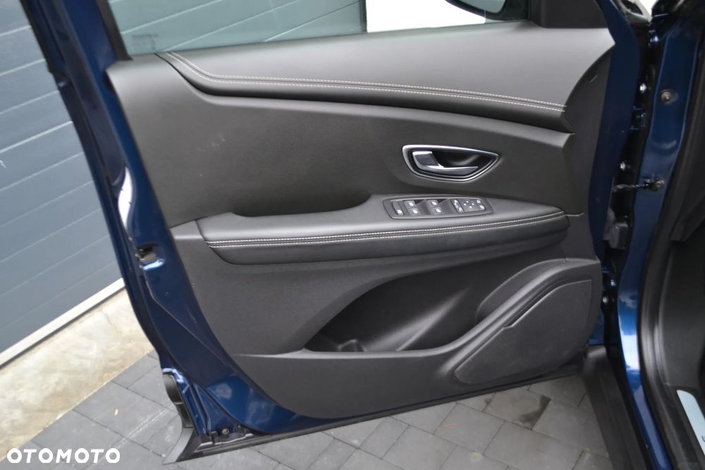Renault Scenic dCi 110 EDC LIMITED - 35