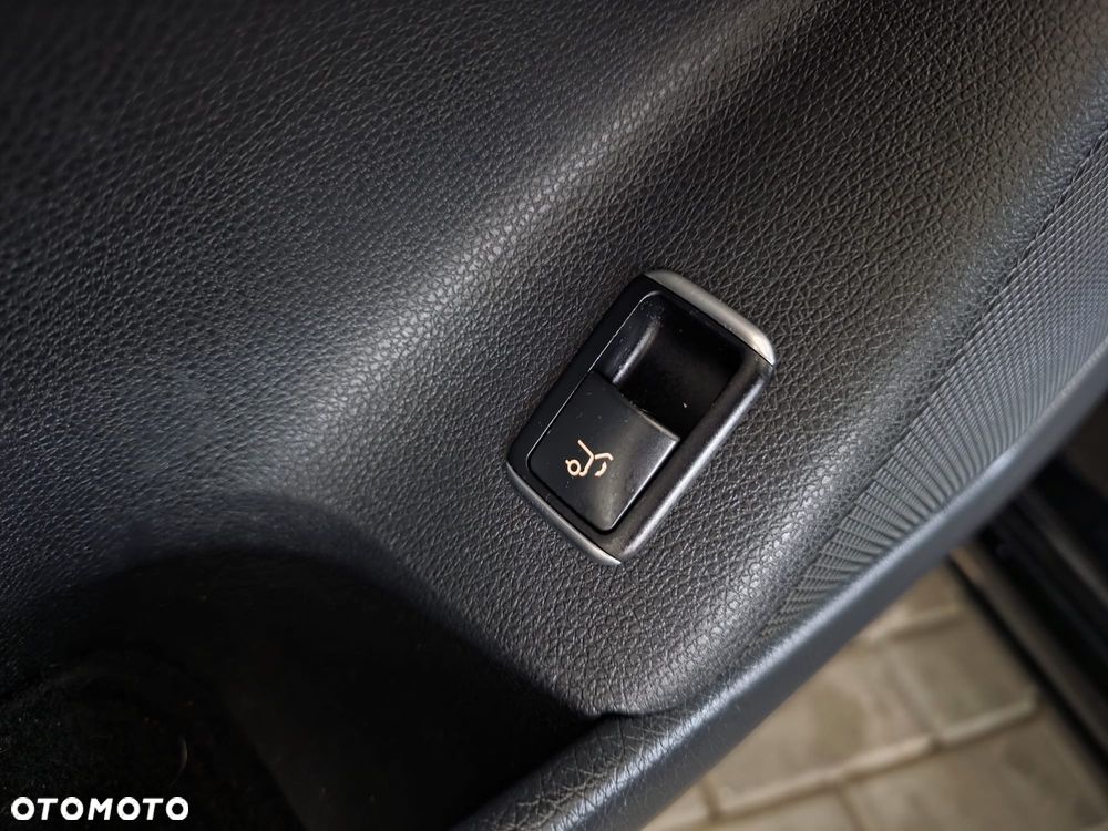 Mercedes-Benz CLA 200 - 8