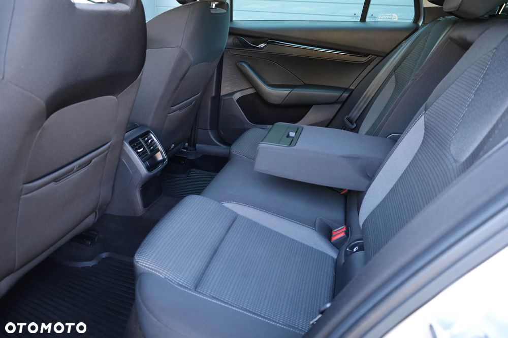 Skoda Octavia 2.0 TDI Ambition - 38