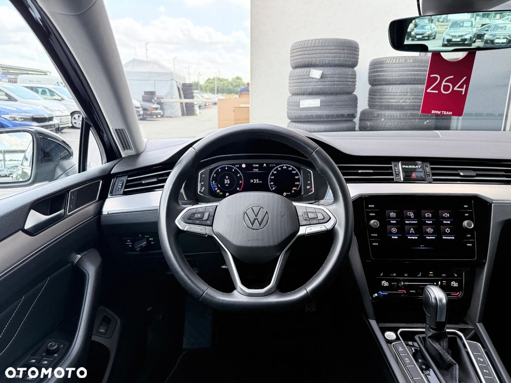Volkswagen Passat Variant 2.0 TSI Elegance DSG - 33