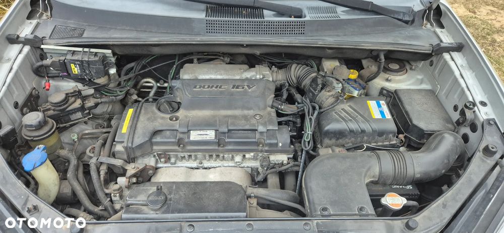 Hyundai Tucson 2.0 Comfort 2WD - 17