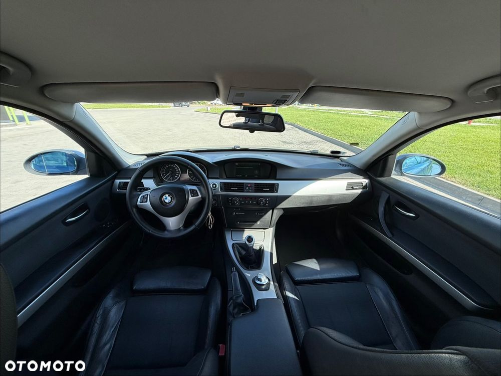 BMW Seria 3 320d - 6
