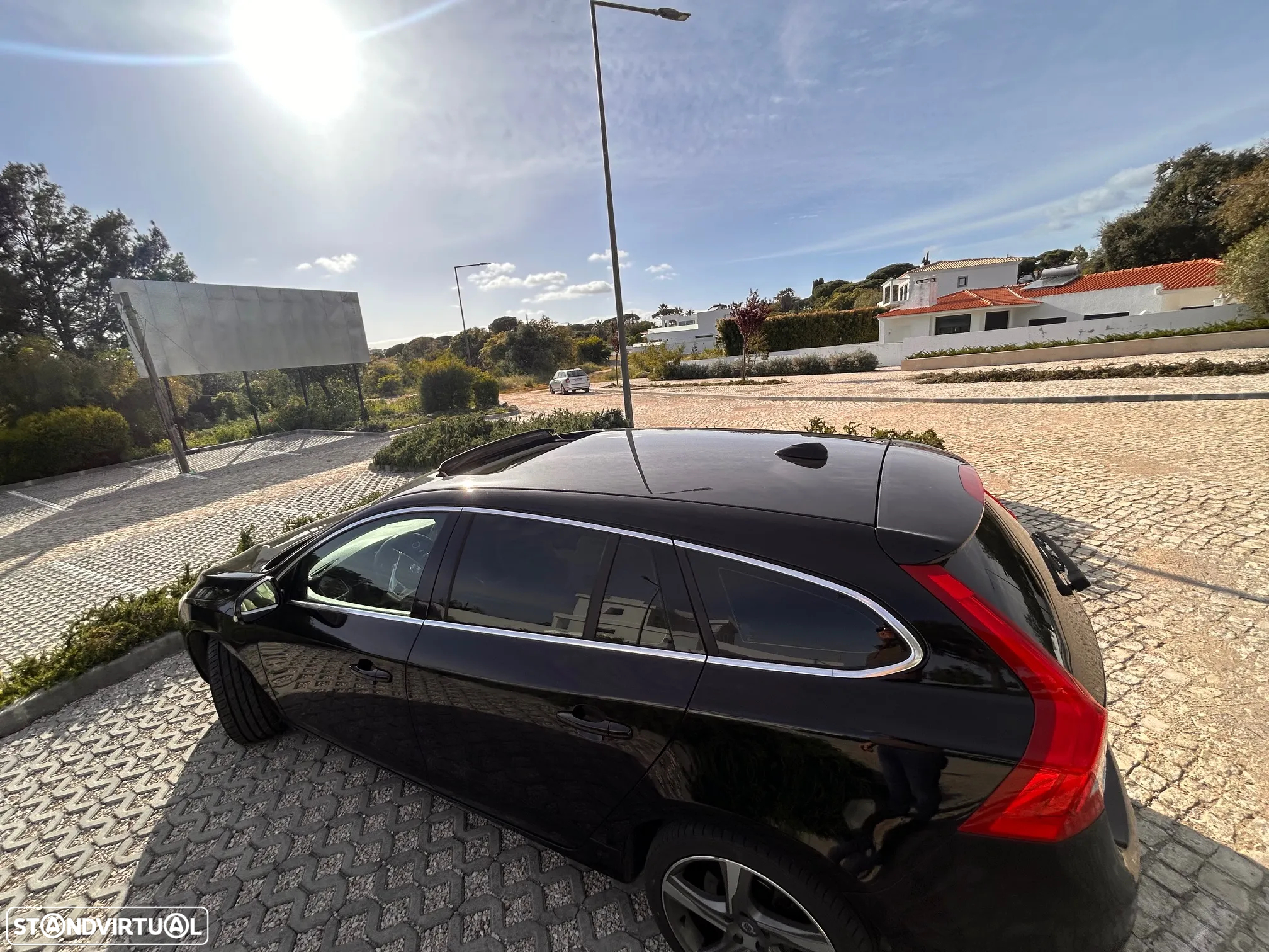 Volvo V60 2.4 D6 Summum AWD Phev - 5
