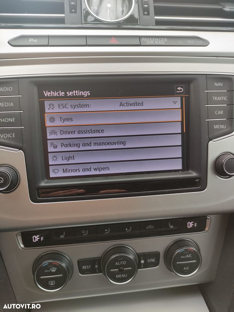 Volkswagen Passat 2.0 TDI Comfortline - 13