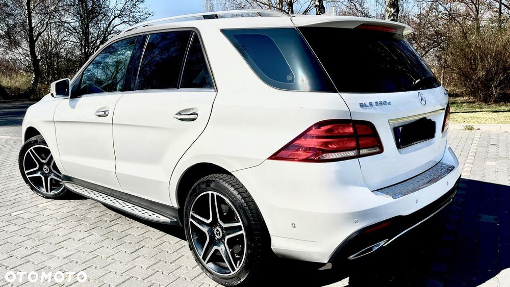 Mercedes-Benz GLE 250 d 4-Matic - 2