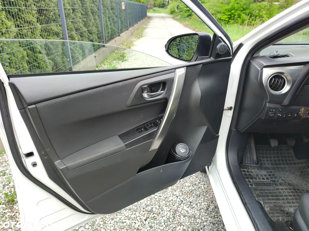Toyota Auris - 7