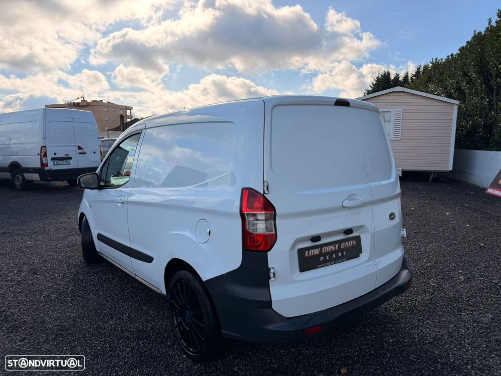 Ford Transit Courier 1.5 TDCi Sport - 4