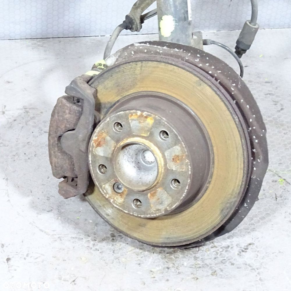 BMW 1 E87 1.6i MCPERSON PRAWY KOMPLETNY 310983 - 2
