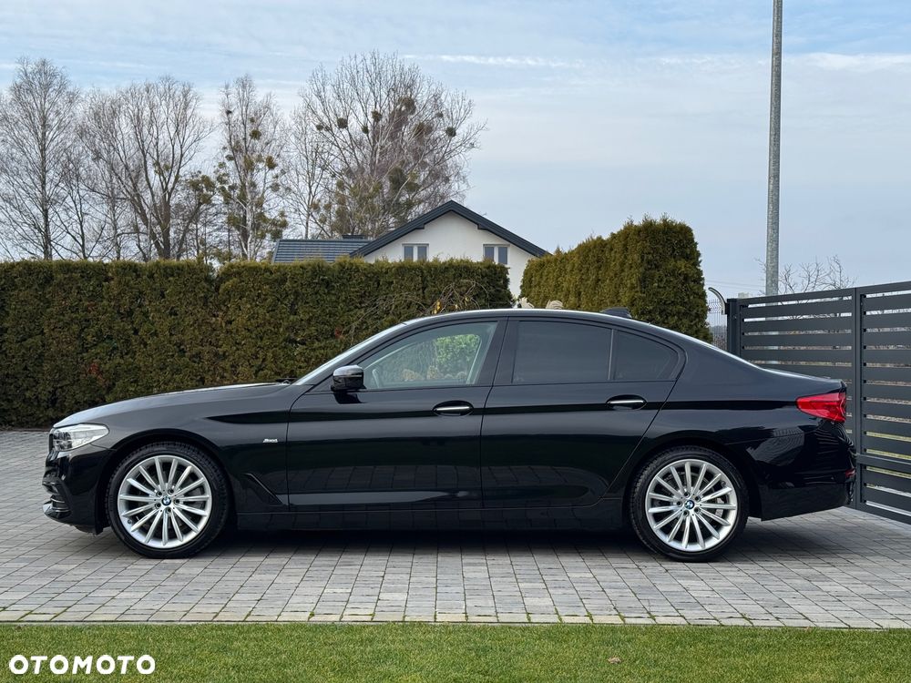 BMW Seria 5 520d Sport Line - 6