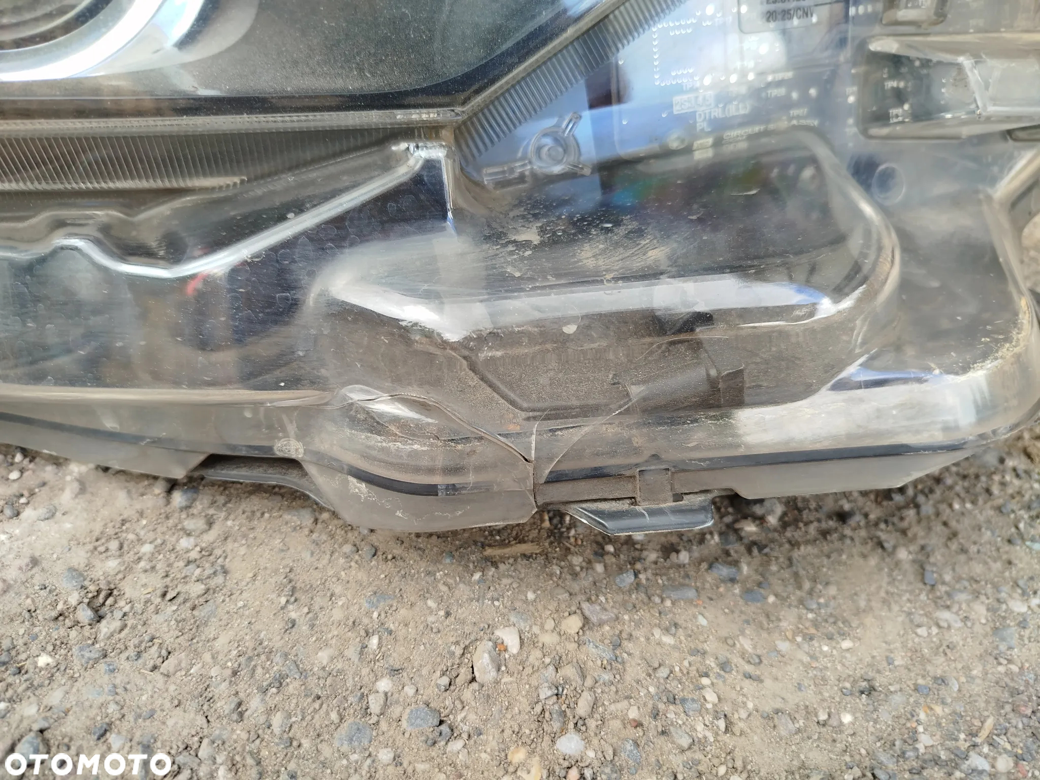 Toyota Auris II soczewka LED lampa prawa prawy przód - 2