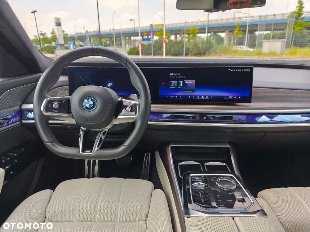 BMW Seria 7 750e PHEV xDrive M Sport sport - 15