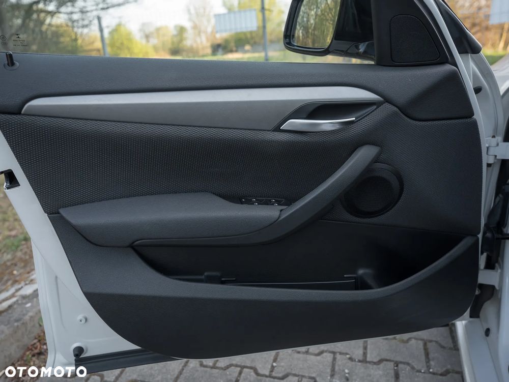 BMW X1 sDrive20d Sport Line - 27