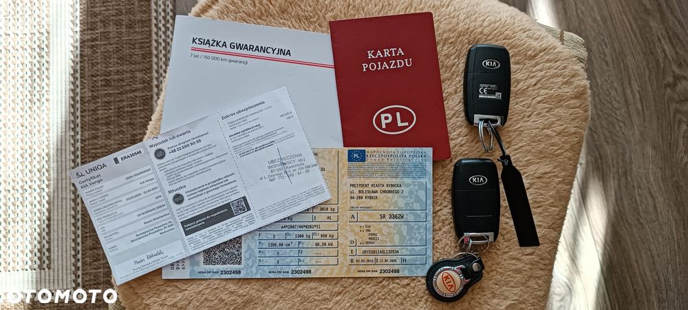 Kia Venga - 11