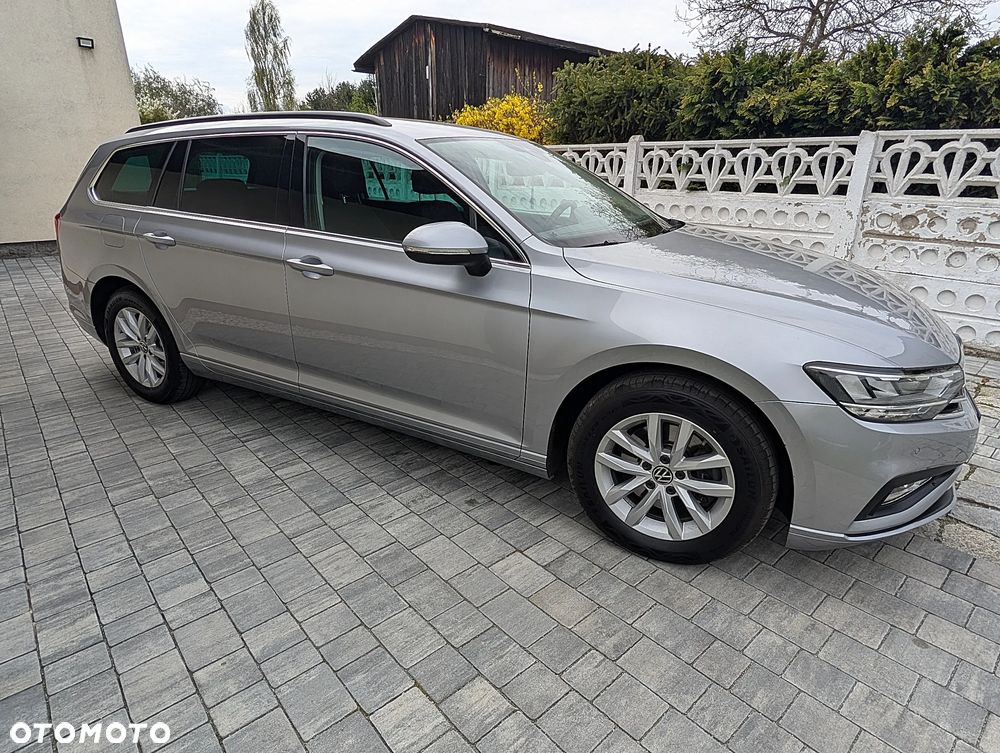 Volkswagen Passat 2.0 TDI SCR DSG - 8