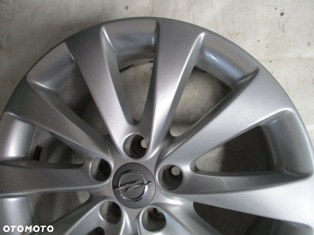 FELGA ALUMINIOWA 17 OPEL CORSA D CORSA E  ET35 - 5